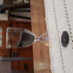 Hour Glass, free standing. (1 hour)